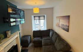 6 Eyre Square Lane